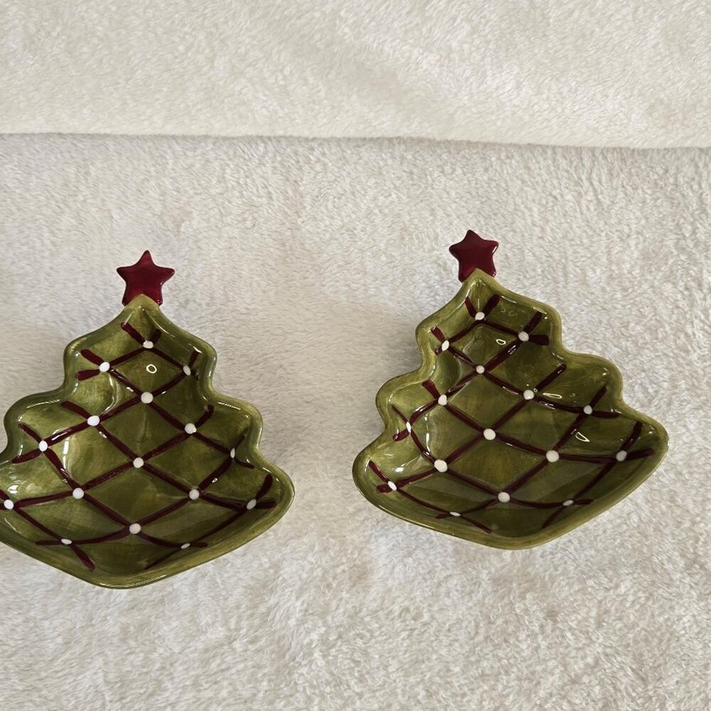 Pottery Barn Seasons Greetings Christmas Tree Shaped Candy Dishes. Set of 2